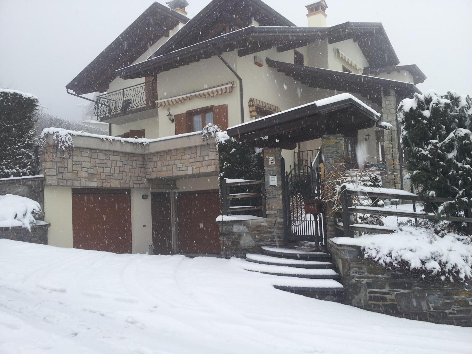 Villetta Nembra Edolo Bagian luar foto